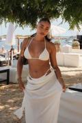 NA-KD Swimwear Heklet bikinitruse med høy skjæring - Offwhite