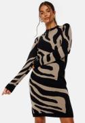 Object Collectors Item Ray L/S Knit Dress AOP Black AOP:Animal XS