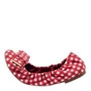 Pre-owned Rodt stoff Louis Vuitton Flats