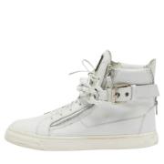 Pre-owned Hvitt skinn Giuseppe Zanotti joggesko