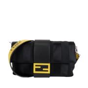 Pre-owned Svart nylon Fendi Crossbody veske