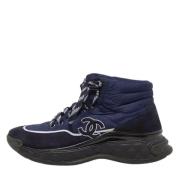 Pre-owned Navy Suede Chanel joggesko