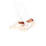 Vintage-inspirerte hvite flate sko
