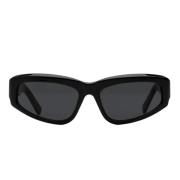 Stilige svarte solbriller med sterk karakter