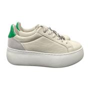 Hvite Skinn Sneakers med Grønt Innsats