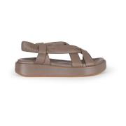 Suro, flat sandal i grå