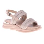 Sandal in beige eco-leather