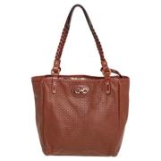 Pre-owned Leather totes