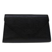 Pre-owned Leather clutches