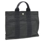 Pre-owned Fabric totes