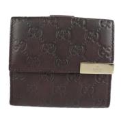 Pre-owned Leather wallets