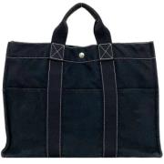 Pre-owned Canvas handbags