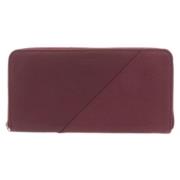 Pre-owned Leather wallets