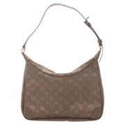 Pre-owned Fabric handbags