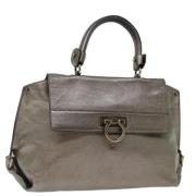 Pre-owned Leather handbags