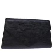 Pre-owned Leather clutches