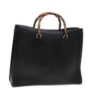 Pre-owned Leather handbags