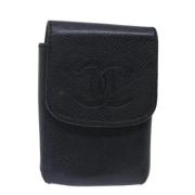 Pre-owned Leather pouches