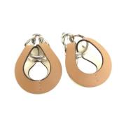 Pre-owned Leather earrings