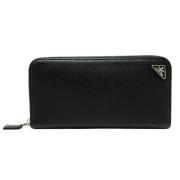 Pre-owned Leather wallets