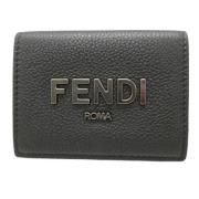 Pre-owned Leather wallets