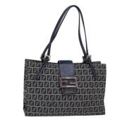 Pre-owned Canvas handbags