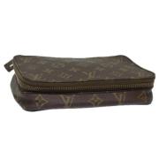 Pre-owned Canvas pouches