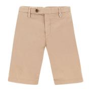 Beige Shorts med en Mytisk Vri