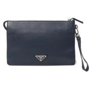 Pre-owned Leather clutches