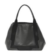 Pre-owned Leather handbags