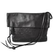 Pre-owned Leather shoulder-bags