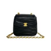 Pre-owned Leather chanel-bags