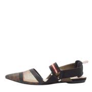 Pre-owned Canvas sandals