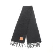 Pre-owned Wool scarves