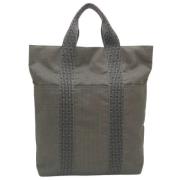 Pre-owned Canvas totes