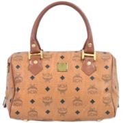 Pre-owned Canvas handbags