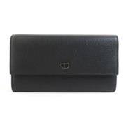 Pre-owned Leather wallets