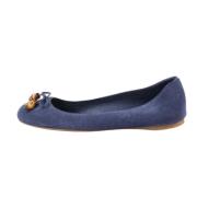 Pre-owned Suede flats