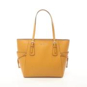 Pre-owned Leather handbags