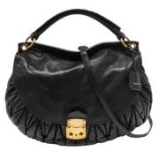 Pre-owned Leather handbags