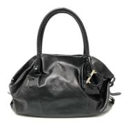 Pre-owned Leather handbags