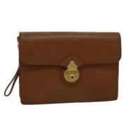 Pre-owned Leather clutches