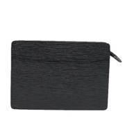 Pre-owned Leather clutches