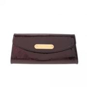 Pre-owned Leather clutches