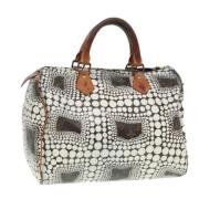 Pre-owned Canvas handbags