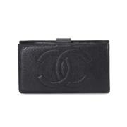 Pre-owned Leather wallets