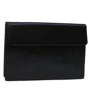 Pre-owned Leather clutches