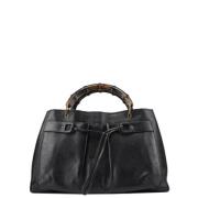 Pre-owned Leather handbags