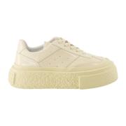 Platform sneakers beige skinn rund tå