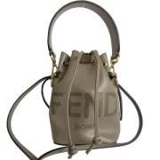 Pre-owned Leather fendi-bags